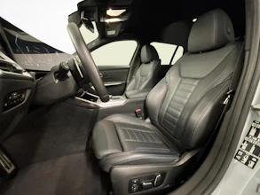 https://vehicle.imgix.net/4491658/a7faa981-1749-4ac4-a2ba-07c6b7dc2ae4.jpg