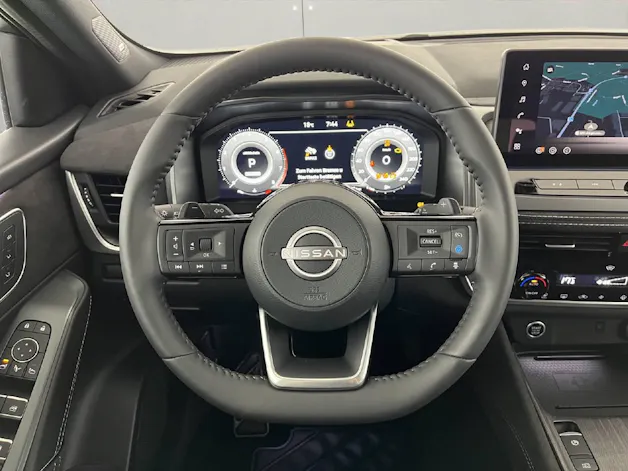 NISSAN Qashqai 1.3 DIG-T Tekna+ 4x4