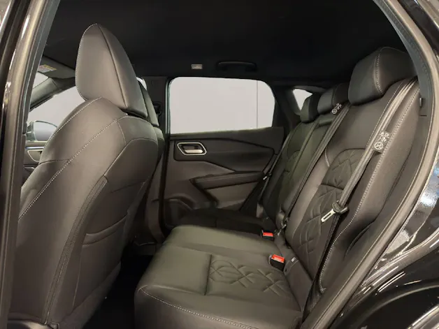 NISSAN Qashqai 1.5 VC-T Tekna