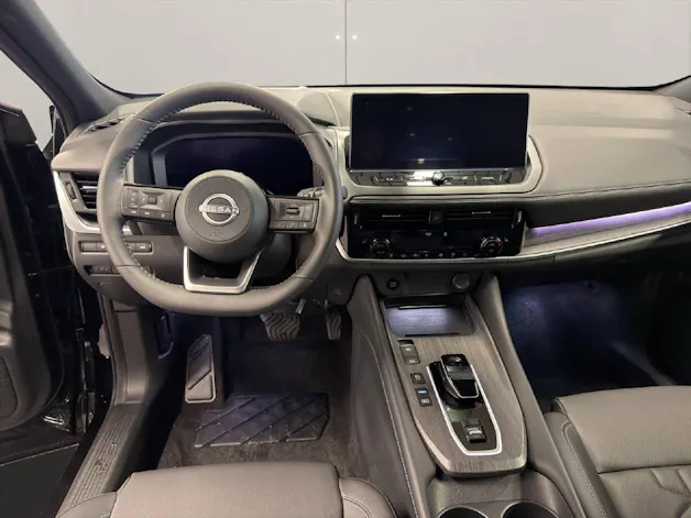 NISSAN Qashqai 1.5 VC-T Tekna