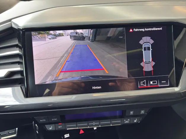 AUDI Q4 e-tron 50 quattro