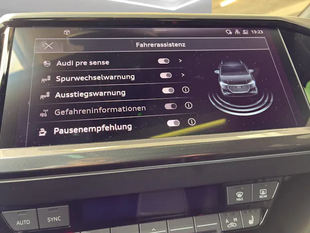 AUDI Q4 e-tron 50 quattro