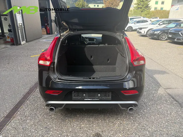 VOLVO V40 1.5 T3 R-Design S/S