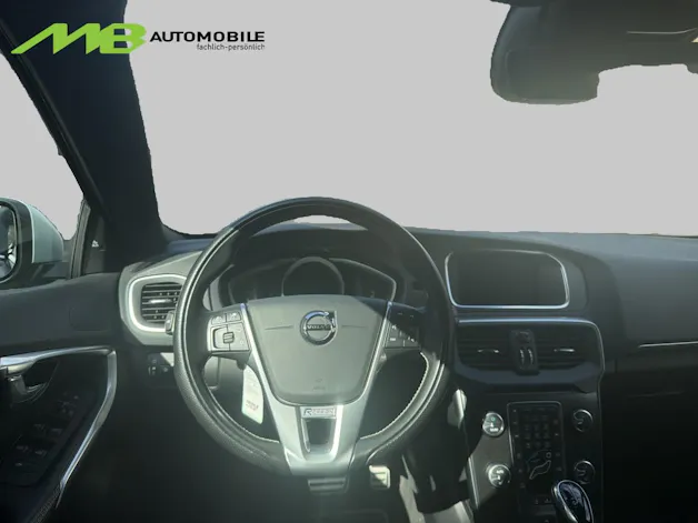 VOLVO V40 1.5 T3 R-Design S/S