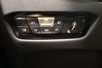 https://vehicle.imgix.net/4491713/d7b96d67-da3d-46ad-ad71-3a550ce067c7.JPG