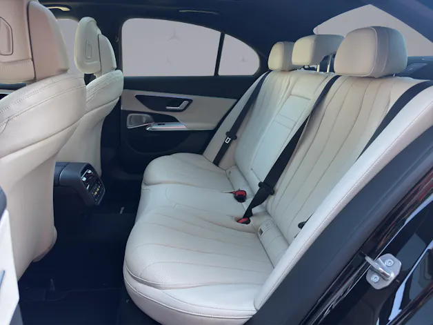 MERCEDES-BENZ E-Klasse W214 E 220 d AMG Line 4matic