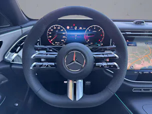 MERCEDES-BENZ E-Klasse W214 E 220 d AMG Line 4matic