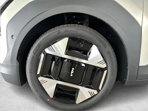 https://vehicle.imgix.net/4491796/a934f793-9738-4ff1-857d-3f86cece97ee.jpg