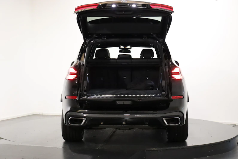 immagine del veicolo BMW X5
