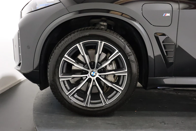 immagine del veicolo BMW X5