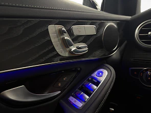 Fahrzeugbild MERCEDES-BENZ GLC-Klasse GLC 200 AMG Line 4m