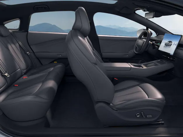 XPENG P7+ Performance AWD