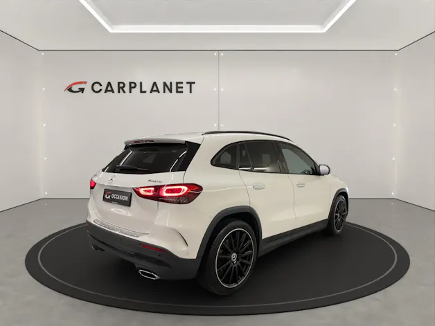 MERCEDES-BENZ GLA-Klasse H247 GLA 250 AMG Line 4matic