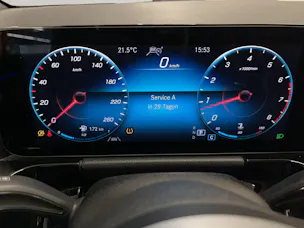 MERCEDES-BENZ GLA-Klasse H247 GLA 250 AMG Line 4matic