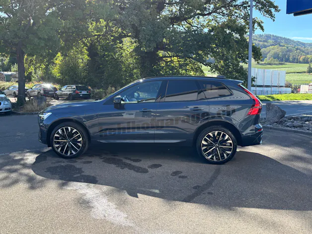 VOLVO XC60 2.0 T8 TE Ultra Dark eAWD