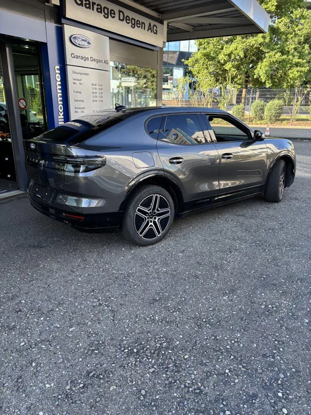 FORD Capri Extended Range Premium