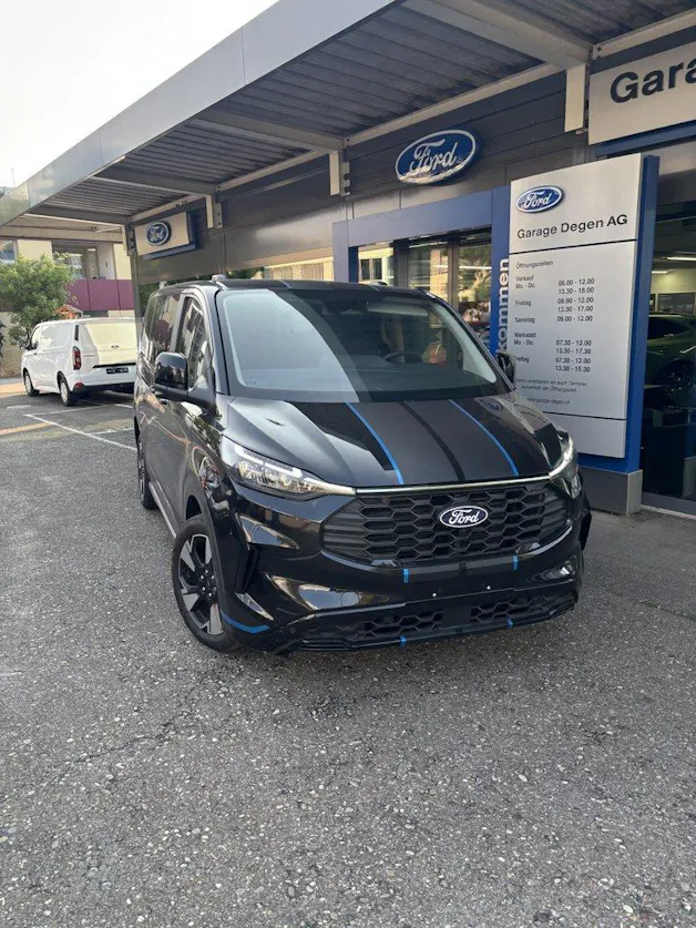 FORD Tourneo C Bus 320 L1 2.0 EcoBlue 170 Sport