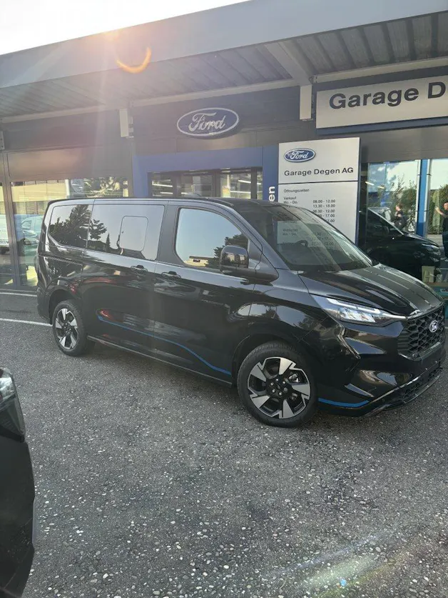 FORD Tourneo C Bus 320 L1 2.0 EcoBlue 170 Sport