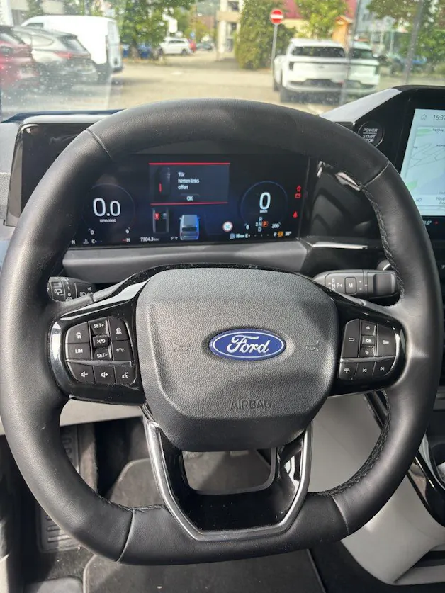 FORD Tourneo C Bus 320 L1 2.0 EcoBlue 170 Active 4x4
