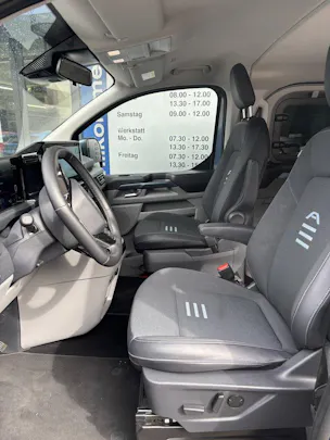 FORD Tourneo C Bus 320 L1 2.0 EcoBlue 170 Active 4x4