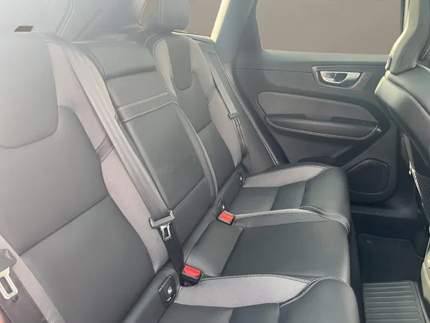 VOLVO XC60 2.0 T8 TE R-Design eAWD