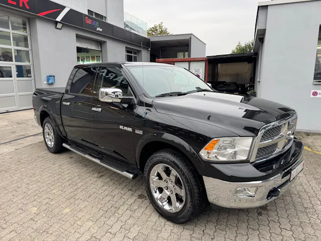 DODGE RAM 1500 Laramie Crew Cab