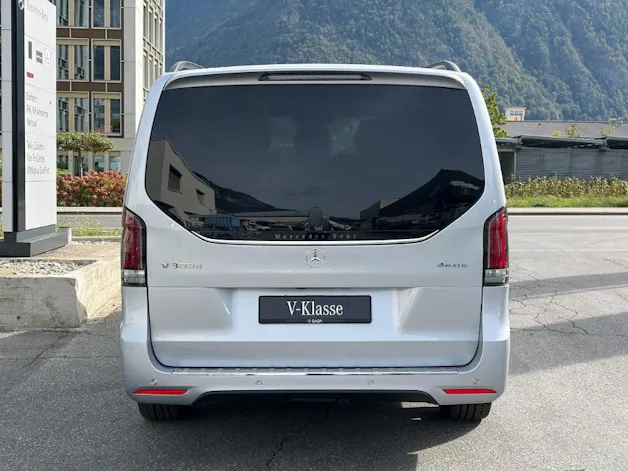 MERCEDES-BENZ V 300 d Exclusive L SWISS EDITION 4MATIC
