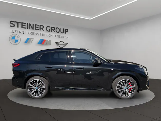 BMW iX2 eDrive 20 M Sport Pro