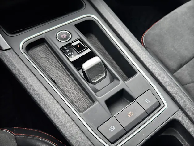 SEAT Leon ST 1.5 eTSI mHEV DSG FR