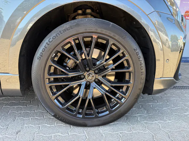 AUDI SQ8 SUV TFSI quattro tiptronic