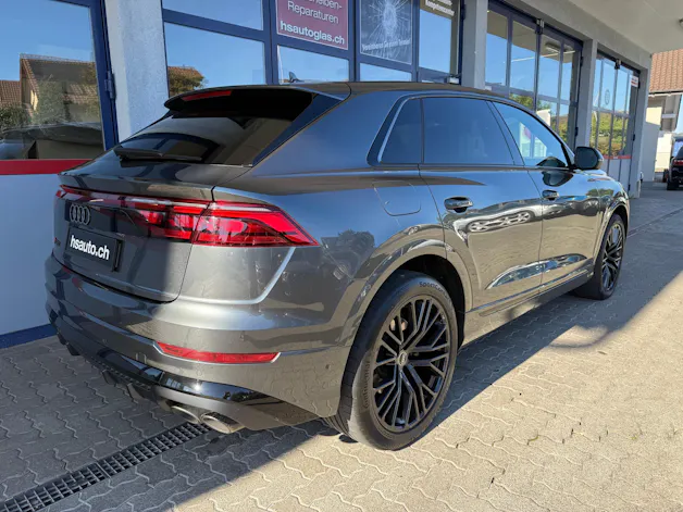 AUDI SQ8 SUV TFSI quattro tiptronic