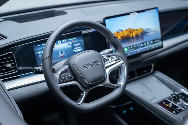 BYD Sealion 7 91,3 kWh Excellence AWD / Panoramadach / Head-Up Display / 360° Kamera