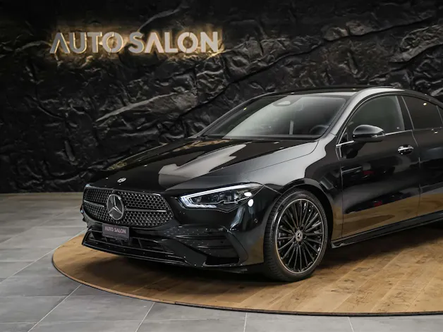 MERCEDES-BENZ CLA 200 d AMG Night Edition *ALL BLACK*Facelift*Ambientebeleuchtung*