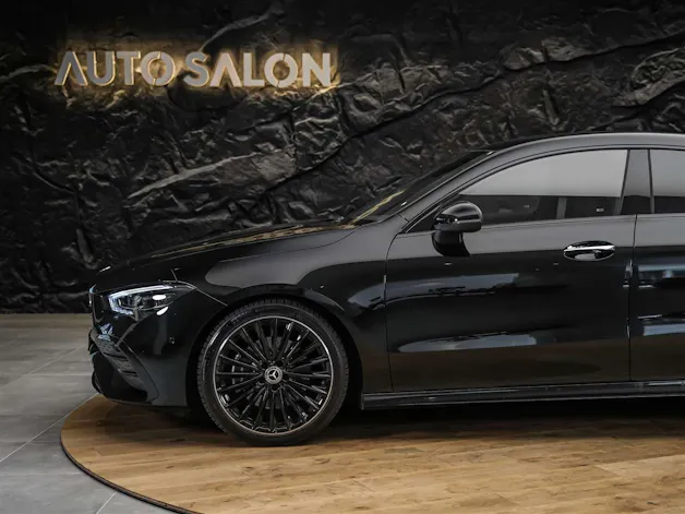 MERCEDES-BENZ CLA 200 d AMG Night Edition *ALL BLACK*Facelift*Ambientebeleuchtung*