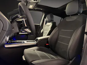 MERCEDES-BENZ GLA 250 4MATIC Swiss Star