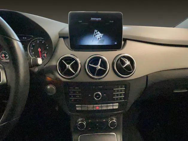 MERCEDES-BENZ B-Klasse W246 B 180 Style