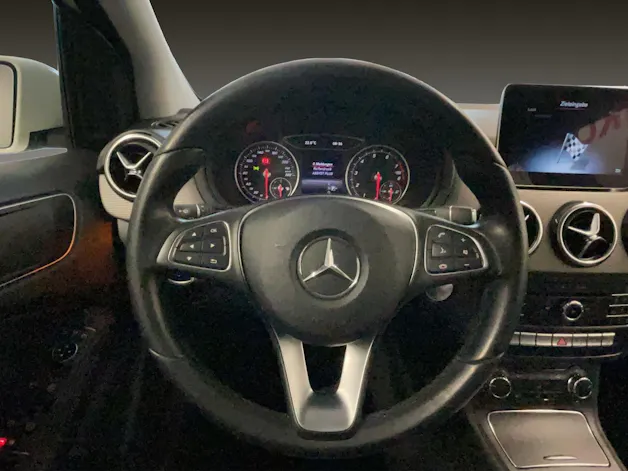 MERCEDES-BENZ B-Klasse W246 B 180 Style