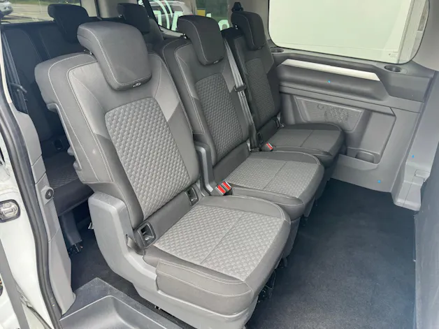 VW Caravelle 2.0 TDI Life