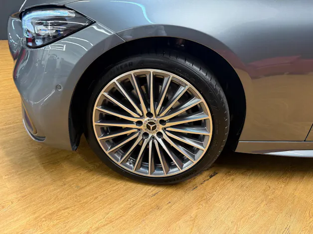 MERCEDES-BENZ C 220 d 4M - SwissStar - AMG / DISTRONIC / 360 Grad Kamera / Leder Nappa / Hinterachslenkung
