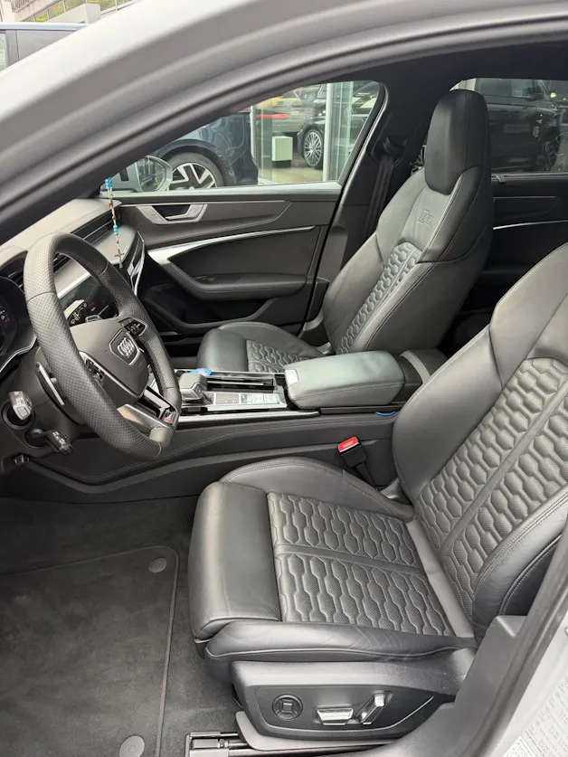 AUDI RS6 Avant 4.0 TFSI V8 quattro