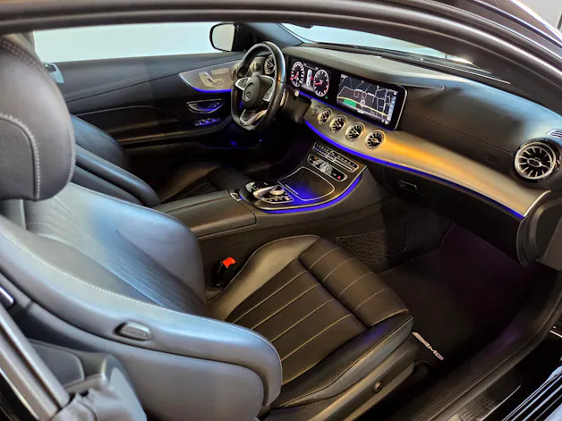 MERCEDES-BENZ E 400 AMG Line 4matic Coupé