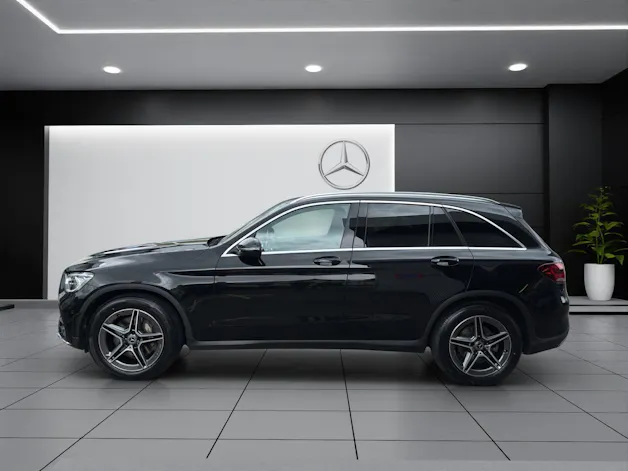 MERCEDES-BENZ GLC 200 AMG Line 4Matic
