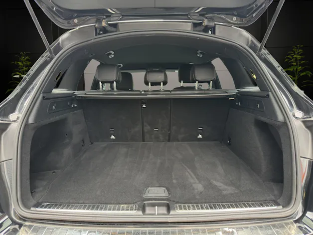 MERCEDES-BENZ GLC 200 AMG Line 4Matic