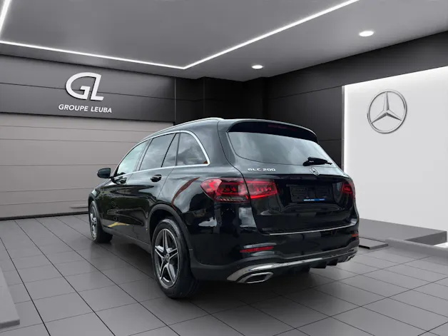 MERCEDES-BENZ GLC 200 AMG Line 4Matic