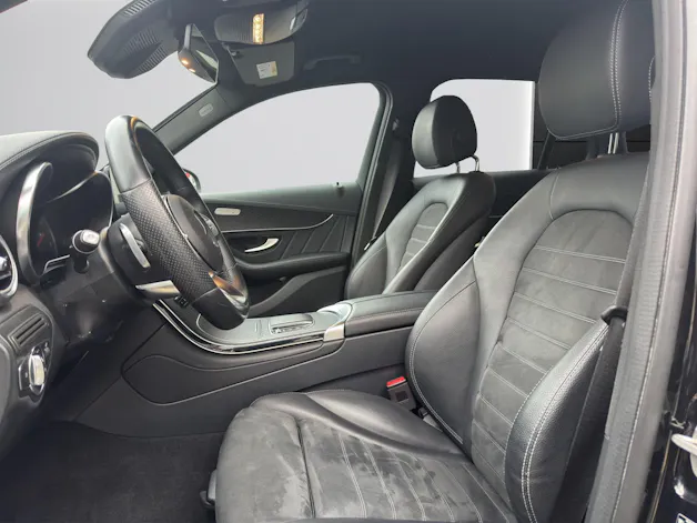 MERCEDES-BENZ GLC 200 AMG Line 4Matic