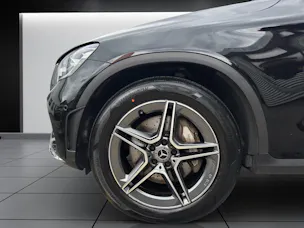 MERCEDES-BENZ GLC 200 AMG Line 4Matic