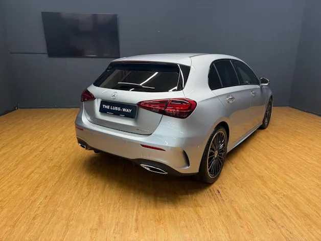 MERCEDES-BENZ A 220 4M - AMG / DISTRONIC / 360 Grad Kamera / Leder-Paket / Winter-Paket / Night-Paket
