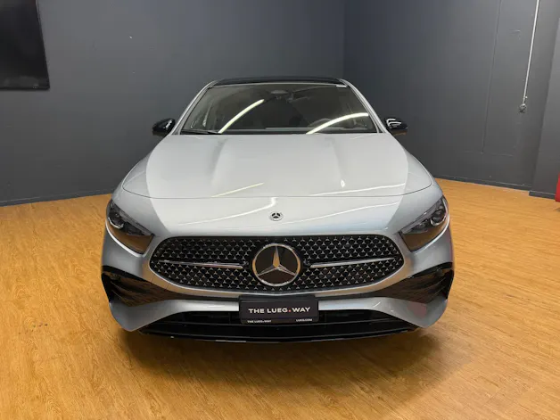 MERCEDES-BENZ A 220 4M - AMG / DISTRONIC / 360 Grad Kamera / Leder-Paket / Winter-Paket / Night-Paket