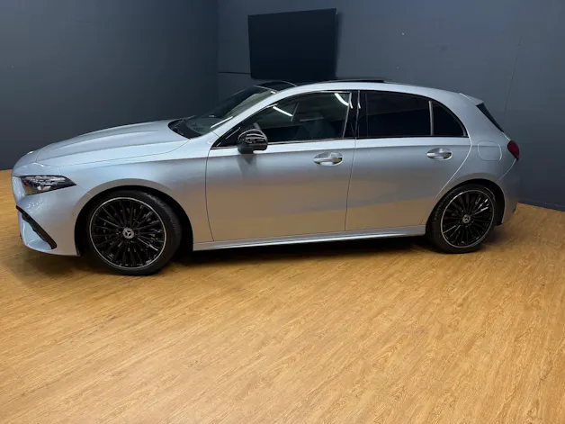 MERCEDES-BENZ A 220 4M - AMG / DISTRONIC / 360 Grad Kamera / Leder-Paket / Winter-Paket / Night-Paket