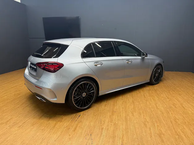 MERCEDES-BENZ A 220 4M - AMG / DISTRONIC / 360 Grad Kamera / Leder-Paket / Winter-Paket / Night-Paket
